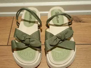 Fine damesandaler, FASHION, str. 38. Aldrig brugt.