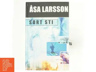 Sort sti af Åsa Larsson (Bog)