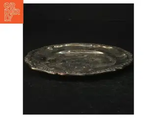 Sølvfarvet bakke (str. Ø. 17 cm)