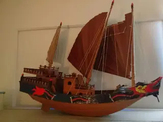 Stor kinesisk træskib