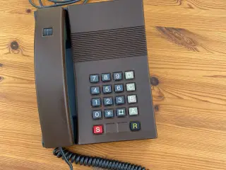 Bordtelefoner