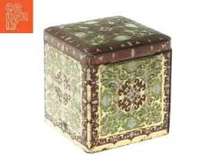 Dekorativ metalæske (str. 10x9,5 cm)