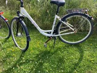 2 Cykler  - brugt som sommerhuscykler