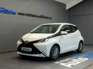 Toyota Aygo 1,0 VVT-i x-play x-touch
