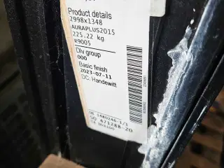 2998 lang 1348 høj vindue solglas. 