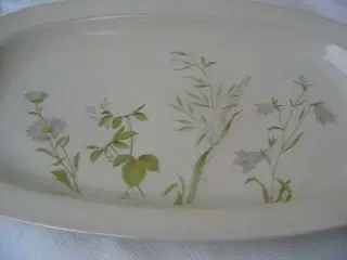 Porcelænsfad, Ældre fint. 65kr.