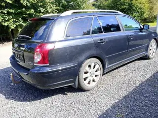 Toyota Avensis 2,0 D-4D Executive stc.