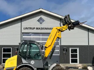 Kramer 750T Allrad med pallegafler og adabter. Med teleskop-arm