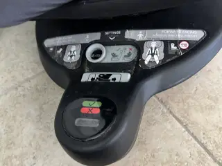 Joie i-spin 360* E