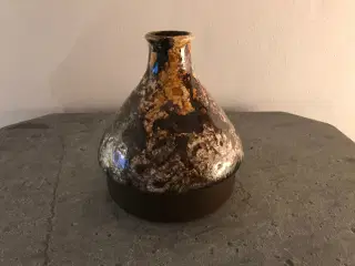 WG retro vase (12 16)