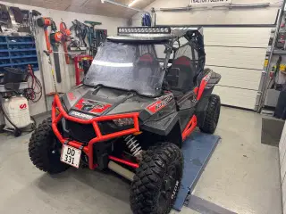 Polaris rzr xp1000 traktor-gods