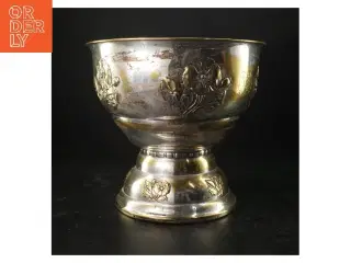 Dekorativ sølvpletskål (str. H. 24 cm. 26 cm)