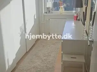 Hjembytte - Skottegården
