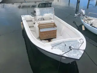 Fiskebåd styrepultbåd vandski