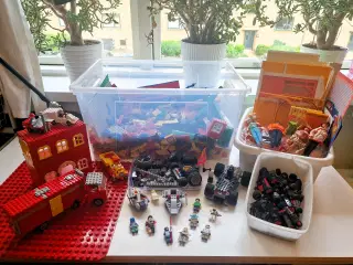 Stor blandet Lego samling.