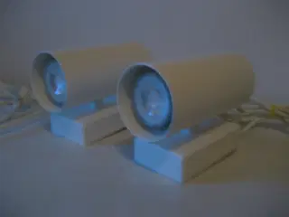 2 IKEA væglamper sælges