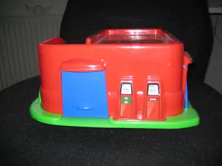 legetøjsgarage i plast