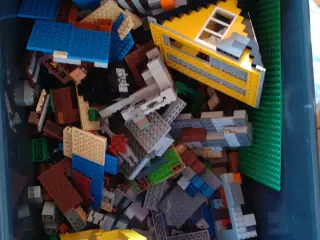 LEGO: Kasse med usorteret Minecraft og Creator