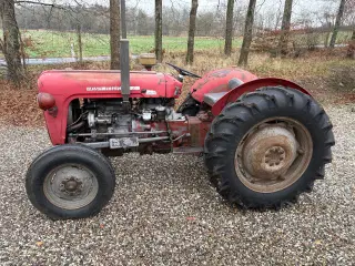 MF35 Diesel inc. førerhus