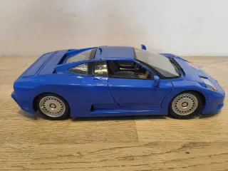 Modelbil: BUGATTI EB 110 1992.  Skala 1/18.