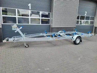 Vlemmix Bådtrailer 700x220 1800