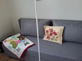 hvid standerlampe