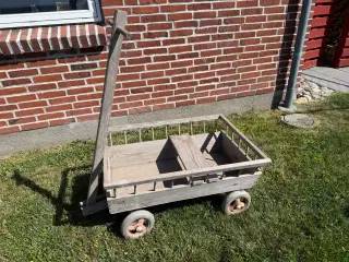 Trækvogn i træ