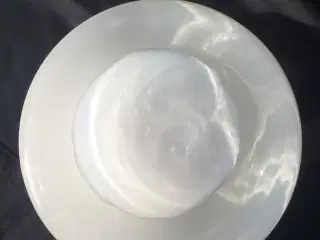 Hvid opaline vase Holmegård