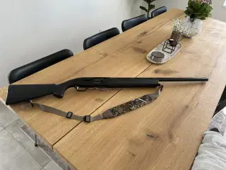 Browning Maxus, halvautomat