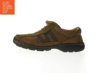 Brune herresko fra Dr. Jürgens (str. 44 )