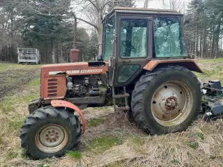 Belarus traktor 820