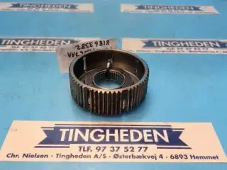 New Holland 8340 Koblingshus 81863382