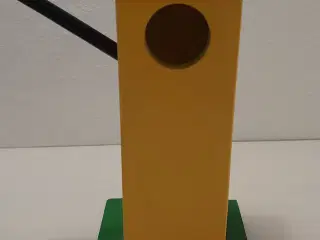Vintage Brio kugletårn med 4 trækugler. H 21cm.