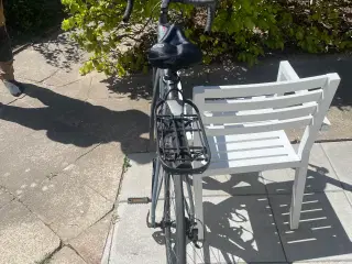 Fin cykel sælges by 