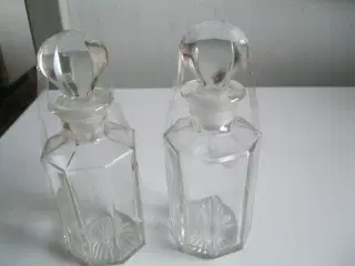 2 fine gamle glasflakoner olie/eddike