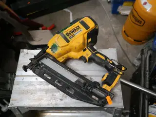 Akku dykkerpistol DEWALT DCN660