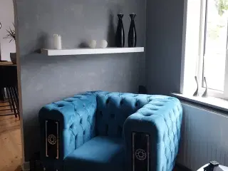 2 blå velour stole 