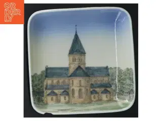 Keramisk askebæger med Skt. Bendts Kirke motiv fra B&G (str. 12 x 12 cm)