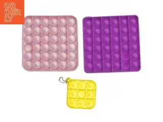 Fidget pop legetøj i sæt (str. 13 x 12. cm. og. 6 x 6 cm)