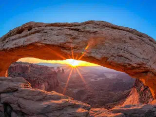 Solnedgang ved mesabuen