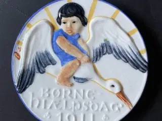 Børnehjælpsdag 1911 - 9 cm  - Alumilia - 2. Sort - Pæn uden fejl