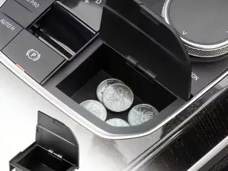 BMW i4 opbevarings box til mønter og lign.