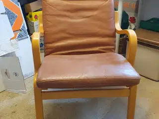 Behagelig lænestol med aftagelig hynde