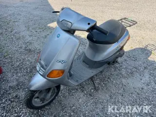 30 scooter Piaggio Zip