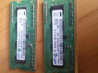 2X2GB Samsung DDR3 ram.
