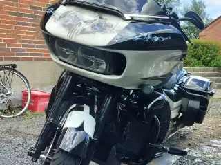 FLTRXS Road Glide Special