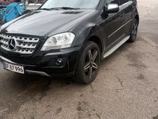 Mercedes ml320 2009 model 