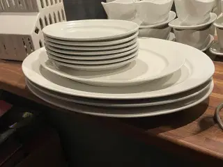 Royal Copenhagen fade og sovseskåle