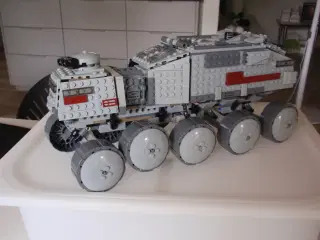 Lego Star Wars 75151