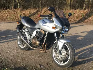 Kawasaki Z 750 S 